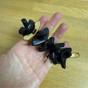 Black and gold tone plastic spikes stretch bracelet chunky